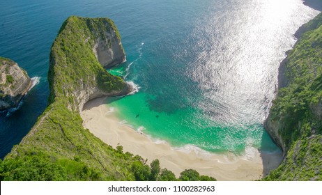 Majestic view during the sunset in Kelingking Beach, in island of Nusa Penida, Indonesia.
