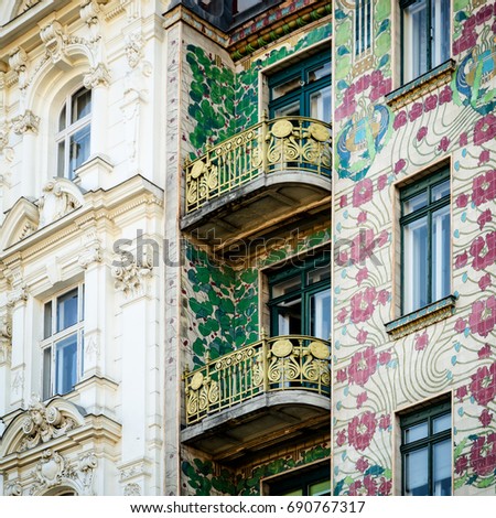 The Majolica House (Majolikahaus) with its floral ornamentation near Naschmarkt in Vienna (Austria); famous example of Jugendstil (art nouveau) buildt by Otto Wagner il 1899