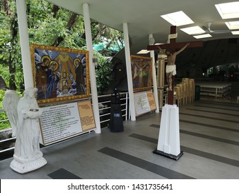 Makati Manila 10 6 2019 Modern Church Inside A Mall Area In Makati Manila