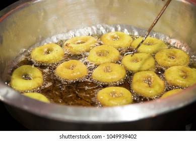 To Make Delicious Fried Donuts Using Donut Fryer, Delicious    