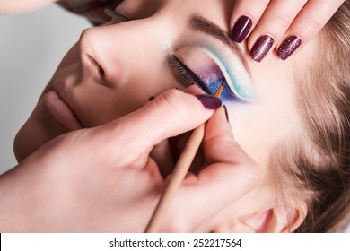 makeup - Shutterstock ID 252217564
