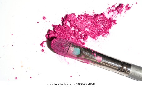 makeup beautiful closeup cosmetics mess broken eyeshadow 