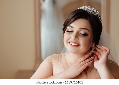 Midler psykologisk klodset Plus Size Bride Images, Stock Photos & Vectors | Shutterstock