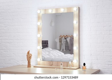 448,096 Mirror light Images, Stock Photos & Vectors | Shutterstock