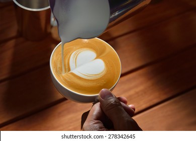 Making Of Cafe Latte Art, Heart Shape