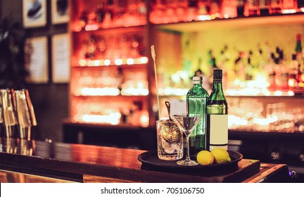 Making cocktail in a bar