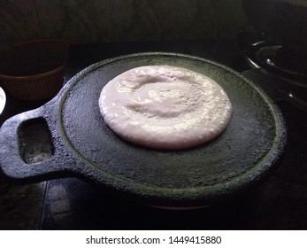 Making Dosa In A Treditional Way