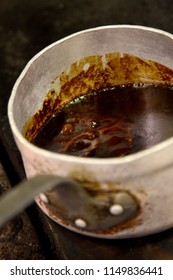 Making Gravy On Stove