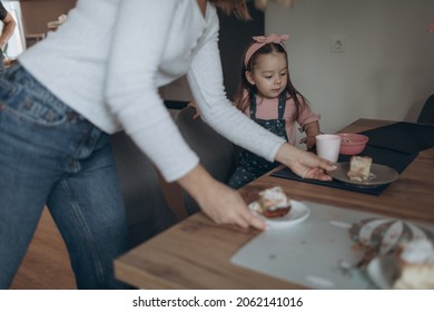 Making Hot Tea With Cookies And Apple Pie 