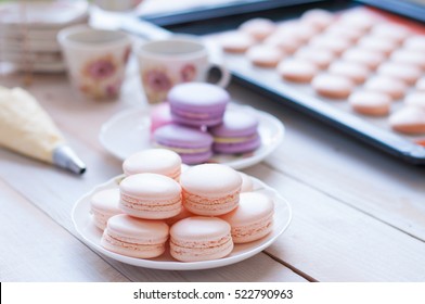 Making Macarons