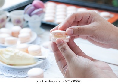 Making Macarons