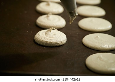 Making Macarons In The Oven