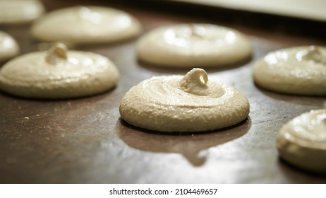 Making Macarons In The Oven