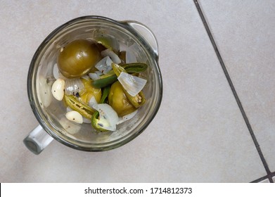 Making Mexican Green Tomatillo Salsa, Mexican Food