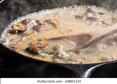 Making Mushroom Gravy Or Rue In A Cast Iron Skillet