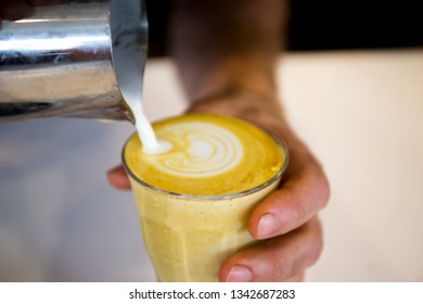 Making Tumeric Latte 