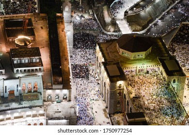 222 Aerial View Makkah Images, Stock Photos & Vectors 