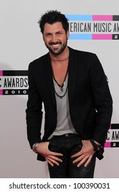 Maksim Chmerkovskiy At The 2010 American Music Awards Arrivals, Nokia Theater, Los Angeles, CA. 11-21-10