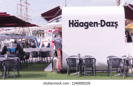 Malaga, Spain ; 11-25-2018 : Outdoor Ice Cream Place, Häagen -Dazs