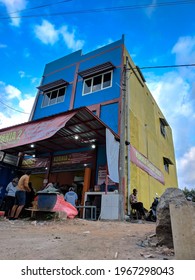 Malang, Indonesia -25 April, 2021: A Cake Shop That Sells Wholesale Is Busy With Buyers In The Afternoon In Malang City