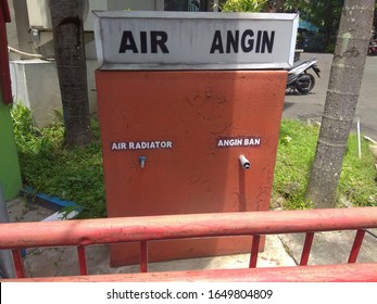 Malang, Indonesia - February 18, 2020:
Broken Air Compressor At A Pertamina Gas Station.