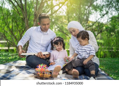 21,765 Malay family Images, Stock Photos & Vectors | Shutterstock