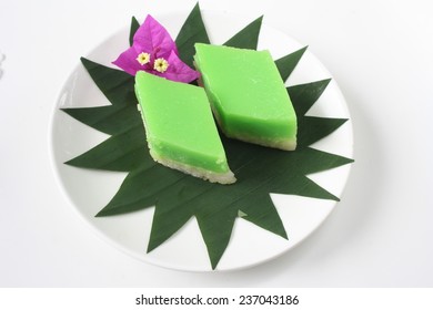 Malay Traditional Cake - Kuih Seri Muka. Kueh