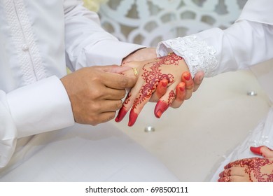13,833 Muslim marriage couple Images, Stock Photos & Vectors | Shutterstock