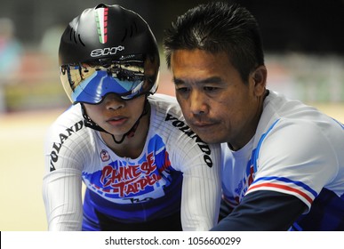 Malaysia, 16th - 20th February 2018: Chinese Taipei's Athlete With Coach Waiting To Race In Woman Elite 500m TT At 38th Asian Track Cycling Championship At National Velodrome In Nilai.