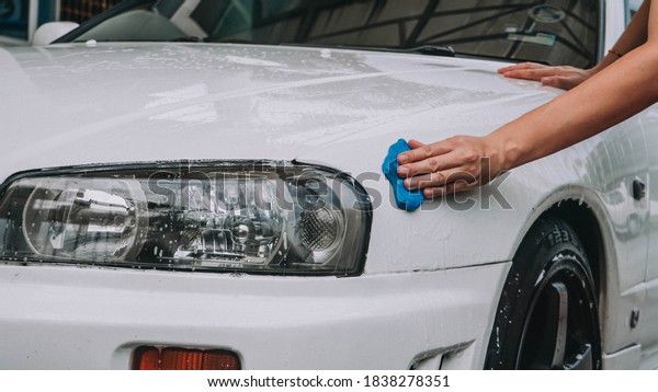 Malaysia, Clay Bar polishing car detailing with\
white Skyline, 21 May\
2020