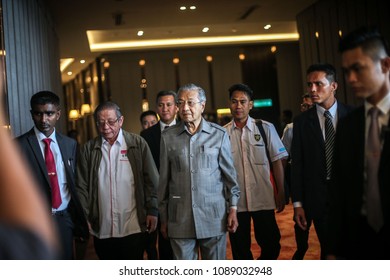 MALAYSIA, KUALA LUMPUR - 10 MAY 2018. Mahathir Mohamed Arrived For Press Conference After Opposition Party Under The Name Pakatan Harapan Win Malaysia 14th General Election. 