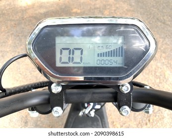 Malaysia, Kuala Terengganu 14 Disember 2021 : Digital Electric Harley Bike Meter That Uses Battery Power