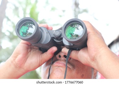 Malaysia, Kuala Terengganu 15 Julai 2020 : Binoculars To See Distant Images More Clearly