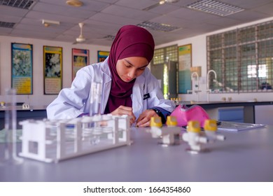 Malaysia - March 2, 2020: A Student Engaged In Research At Cience Lab During Their Study In University