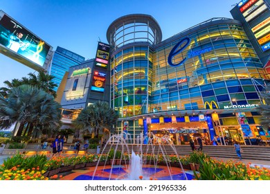 2,853 Curve mall Stock Photos, Images & Photography | Shutterstock