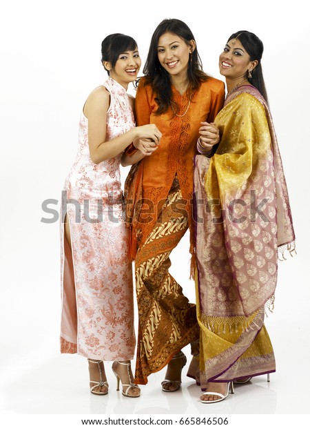 malaysian traditional dress for female