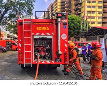 Malaysiakuala Lumpur 25 September 2018 Firefighters Stock Photo ...