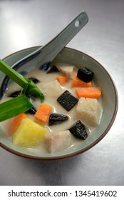 Malaysian Chinese Dessert Tong Sui Bubur Cha Cha Chacha