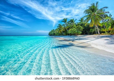 Тропический пляж на Мальдивских островах