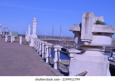 Piriápolis, Maldonado, Uruguai
Jun, 15, 2016
Sunset At The Pier The Walled Harbor With Moored Boats