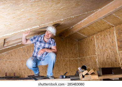 male-construction-worker-builder-wearing-260nw-285483080.jpg