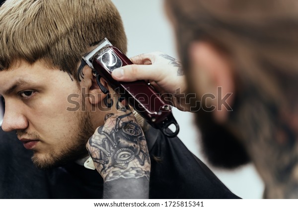 haircut with electric shaver