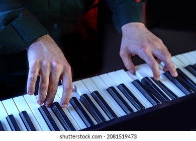 729 Glossy piano keys Images, Stock Photos & Vectors | Shutterstock