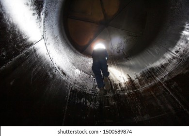 1,211 Inside Manhole Images, Stock Photos & Vectors | Shutterstock