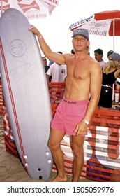 Malibu, California - Circa 1991: Beverly Hills 90210 Actor Ian Ziering Posing Shirtless At A Surfing Event