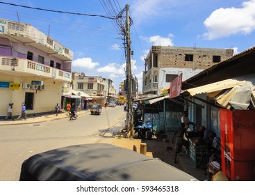 MALINDI/KENYA - SEPTEMBER 4 2013: Streets And Buildings Of Malindi Town. Eastern Africa