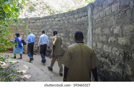 MALINDI/KENYA - SEPTEMBER 4 2013: Streets And Buildings Of Malindi Town. Eastern Africa