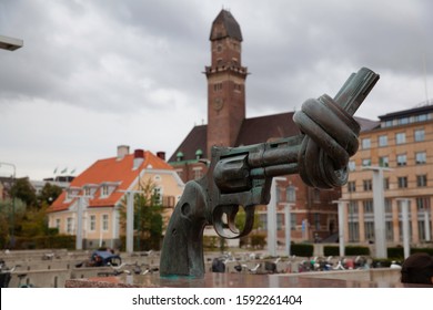 Malmo, Sweden: September 13, 2019: Statue Of A Gun With A Knot As A Non Violence Symbol Designed By Carl Fredrik Reuterswärd, In The Street Of Malmo