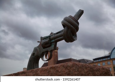 Malmo, Sweden: September 13, 2019: Statue Of A Gun With A Knot As A Non Violence Symbol Designed By Carl Fredrik Reuterswärd, In The Street Of Malmo