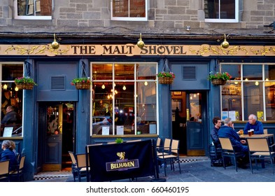 Malt Shovel Scottish Pub Off The Royal Mile, Edinburgh.
June 2017